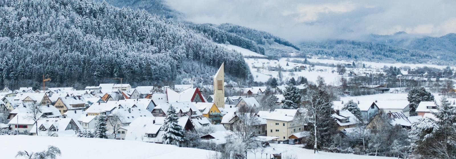Bleibach, Gesamtblick Blick über Bleibach, Berge